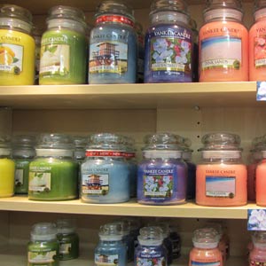 Das Blümchen - Blumen und Mehr: Blumen, Topfpflanzen, Geschenkartikel, Duftkerzen, Raumdüfte, dekorierte Blumenstöcke: Duftkerzen von Yankee Candle
